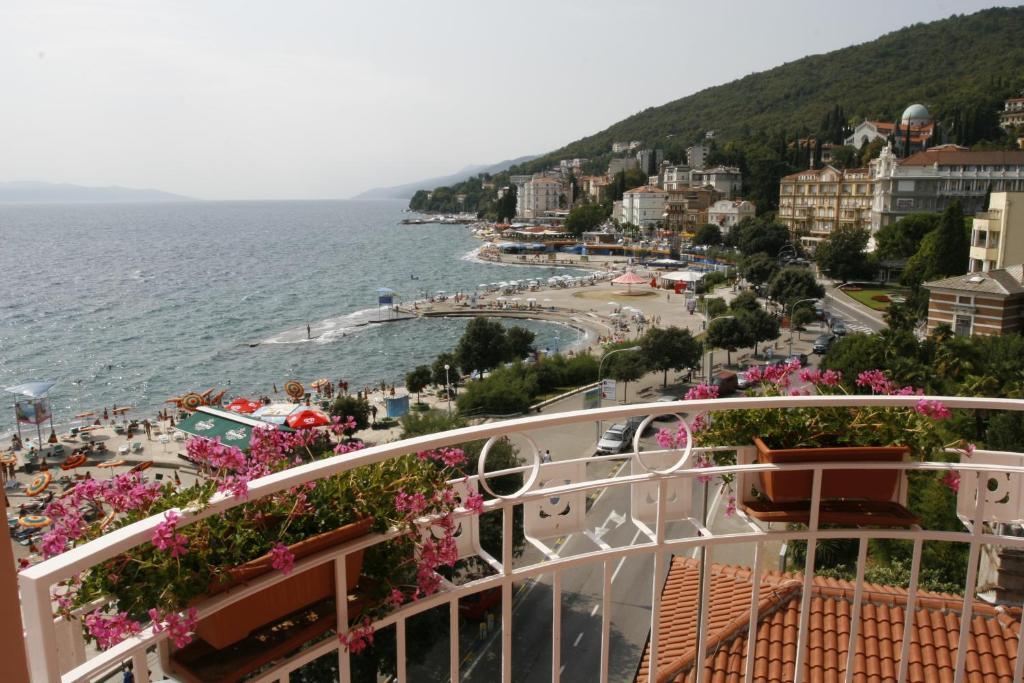 Hotel Mozart Opatija Habitación foto