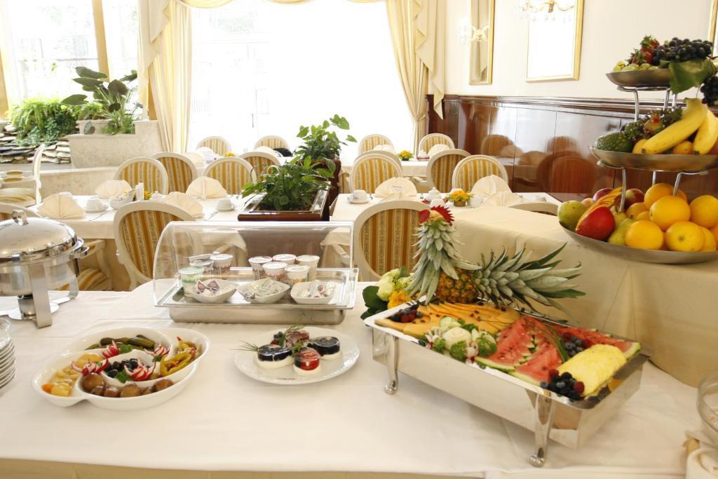 Hotel Mozart Opatija Habitación foto